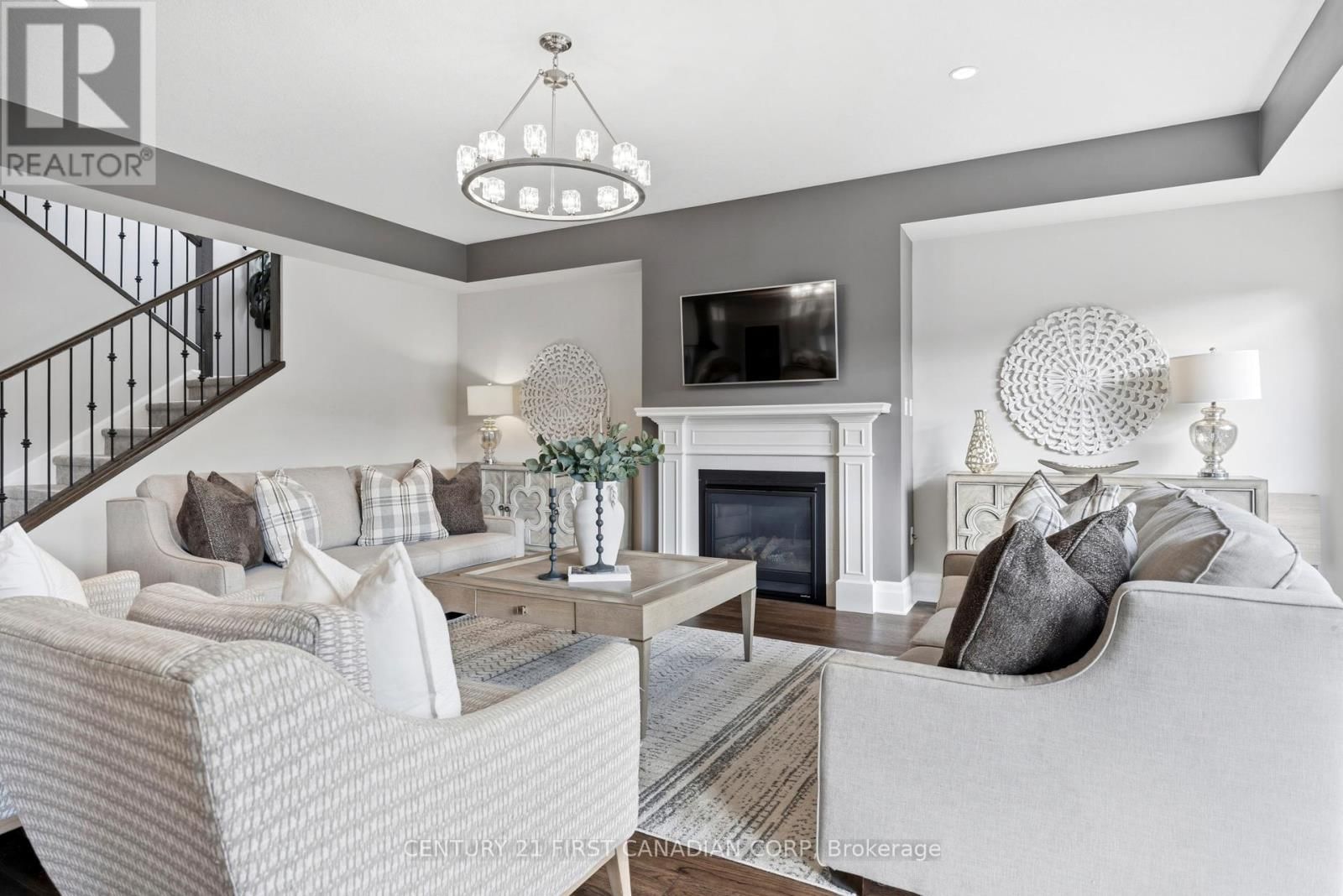 1066 RIVERBEND ROAD Image 11