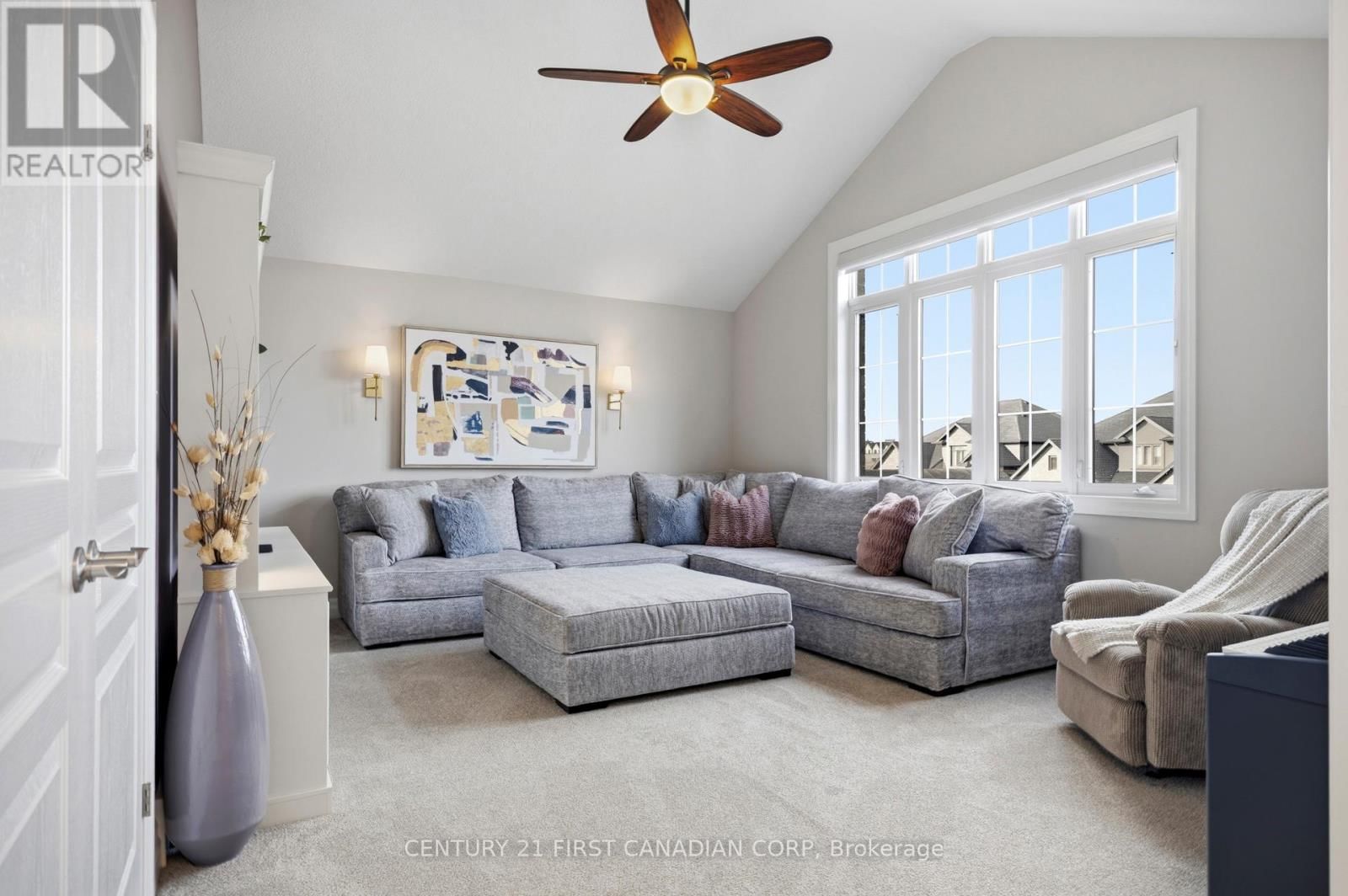 1066 RIVERBEND ROAD Image 15