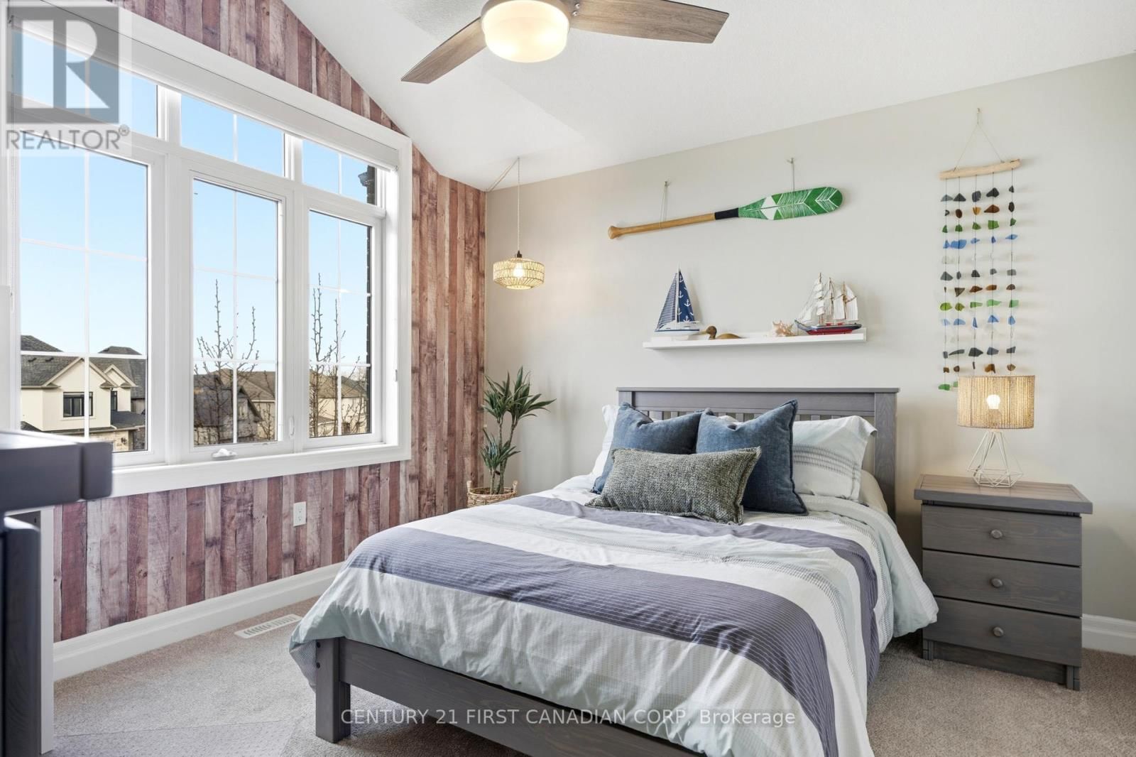 1066 RIVERBEND ROAD Image 16