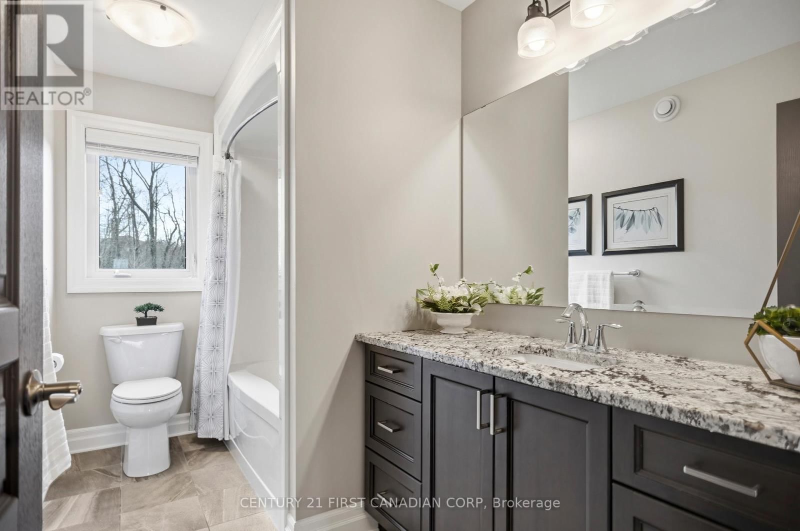 1066 RIVERBEND ROAD Image 23