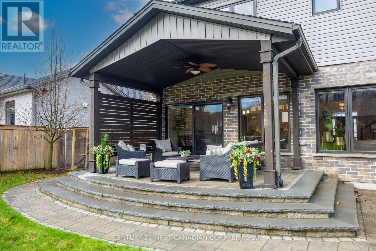 1066 RIVERBEND ROAD Image 33