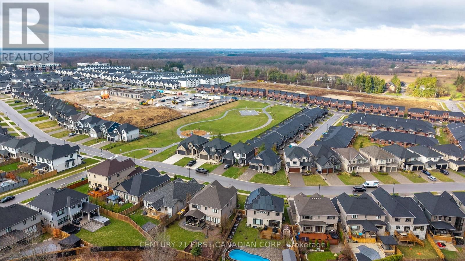 1066 RIVERBEND ROAD Image 43