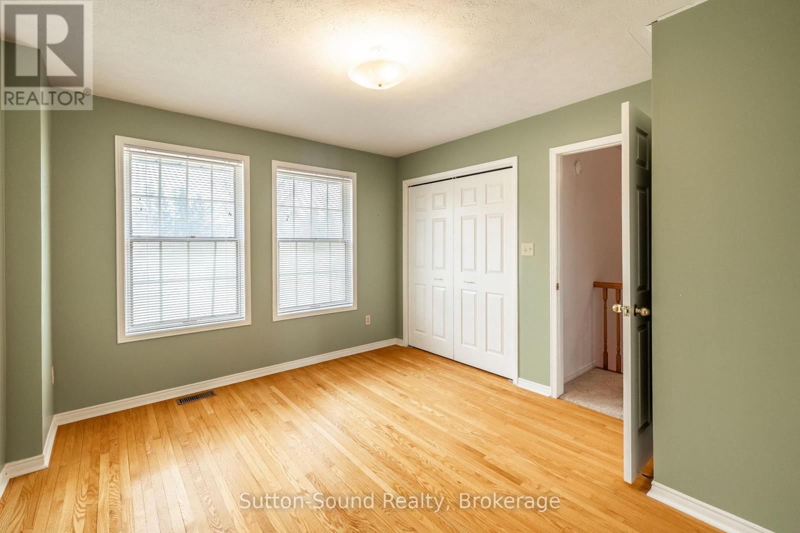 148 FINDEN STREET Image 15