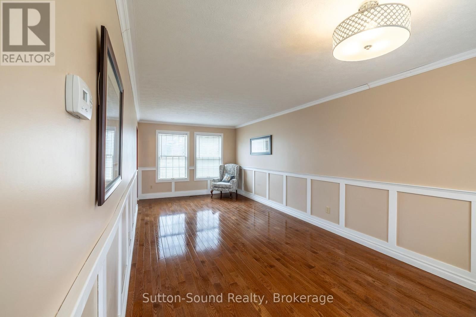 148 FINDEN STREET Image 5