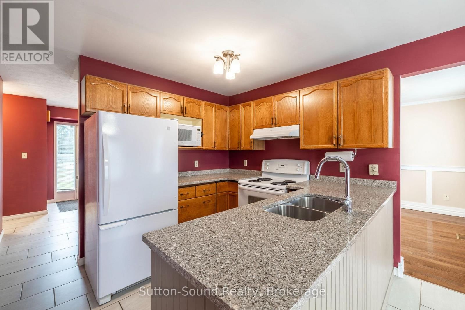 148 FINDEN STREET Image 6