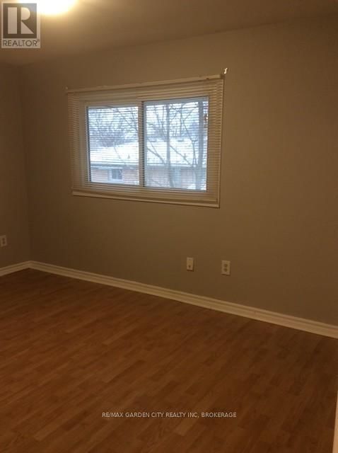 Upper - 43 DUNVEGAN ROAD Image 11