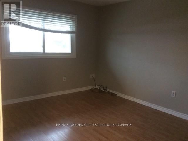 Upper - 43 DUNVEGAN ROAD Image 13