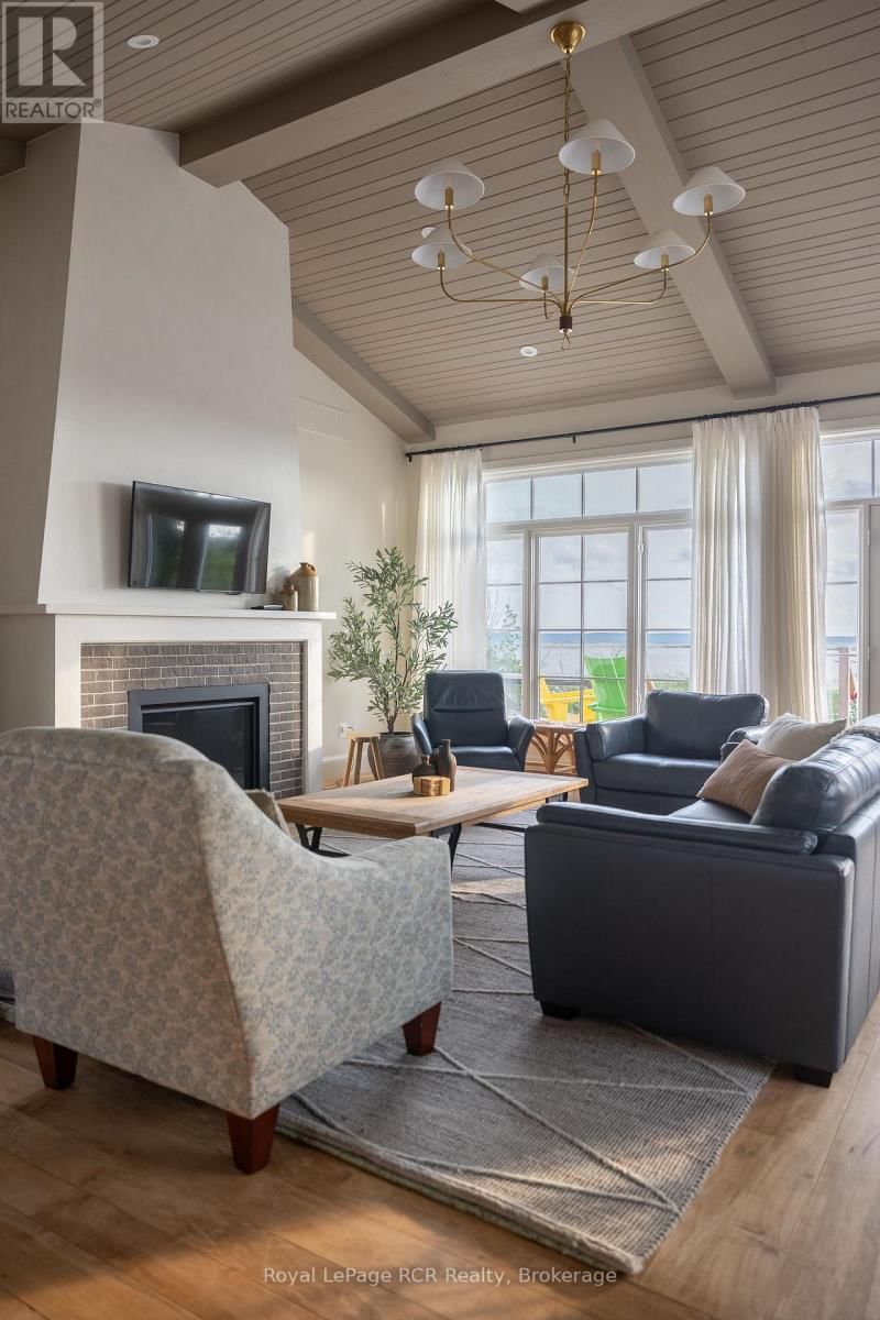 101 EVERGREEN LANE Image 16