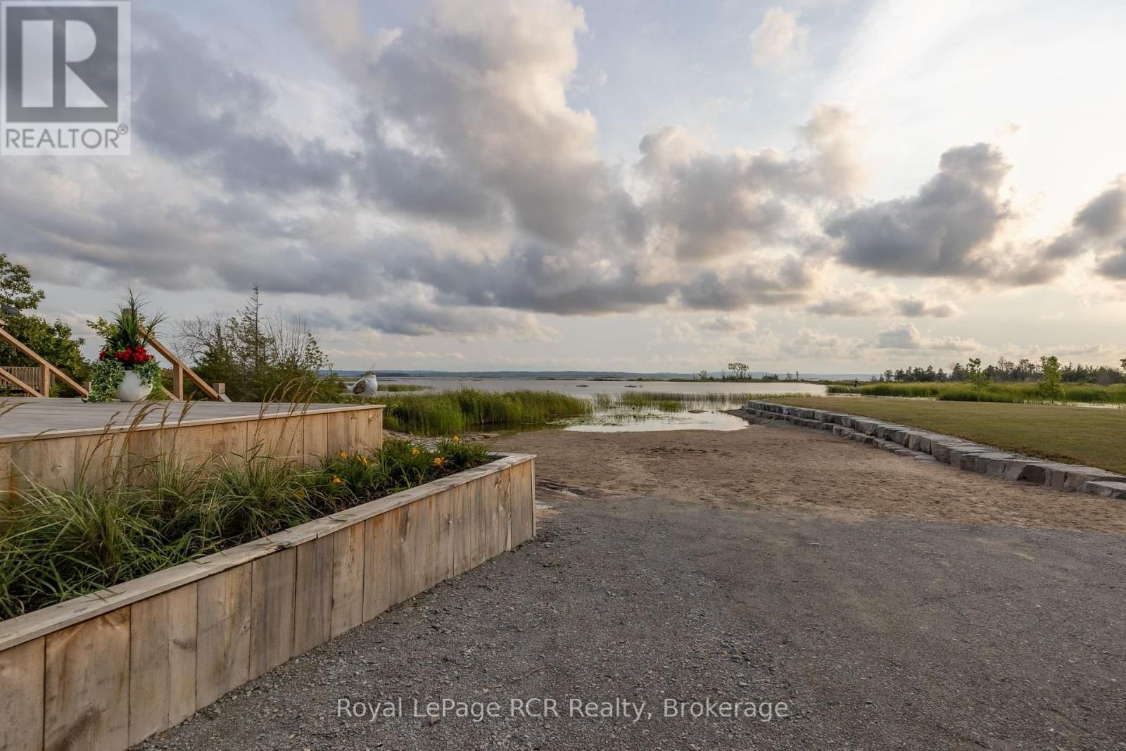 101 EVERGREEN LANE Image 28