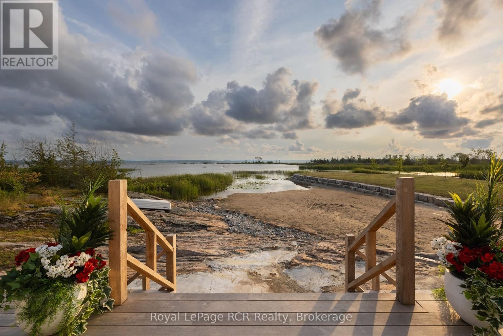 101 EVERGREEN LANE Image 32