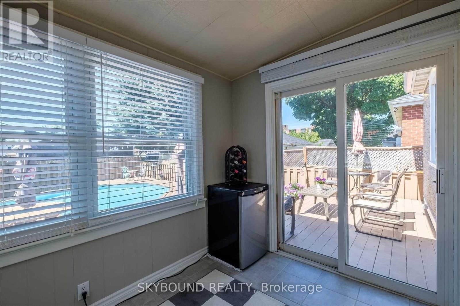 28 EAST 39TH STREET Image 12