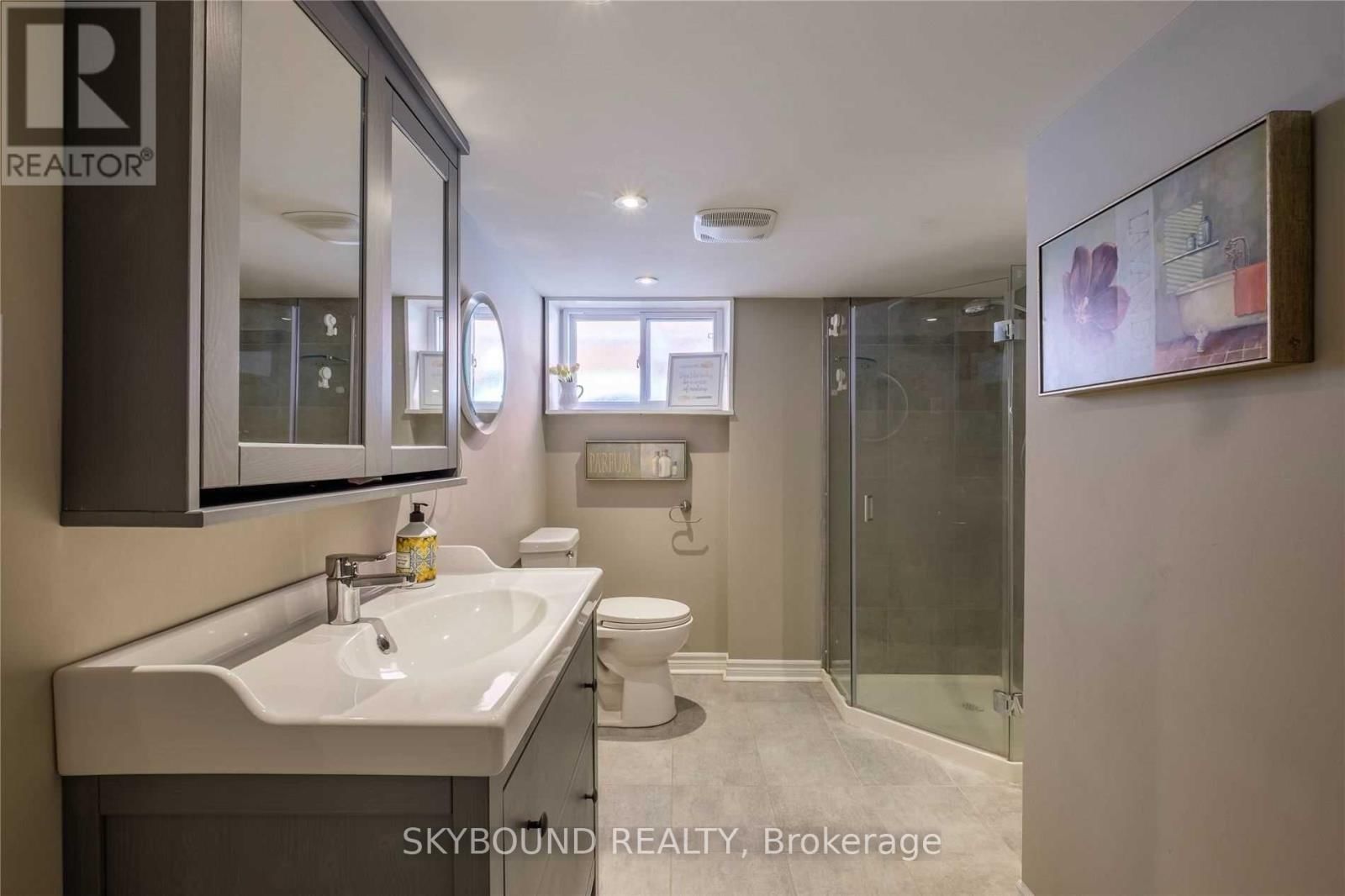 28 EAST 39TH STREET Image 17