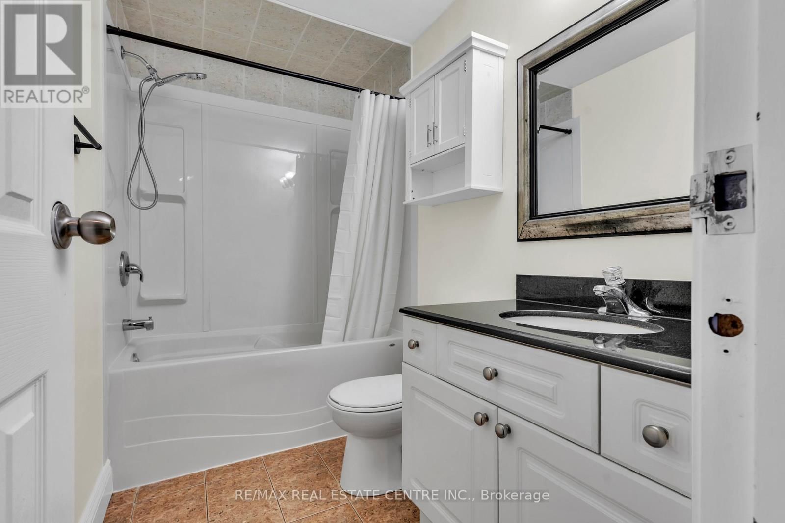 4 - 43 BLANDFORD STREET Image 19