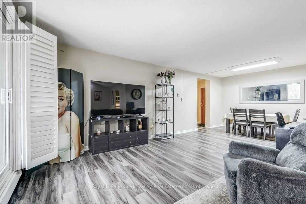 302 - 6 SHETTLESTON DRIVE Image 12