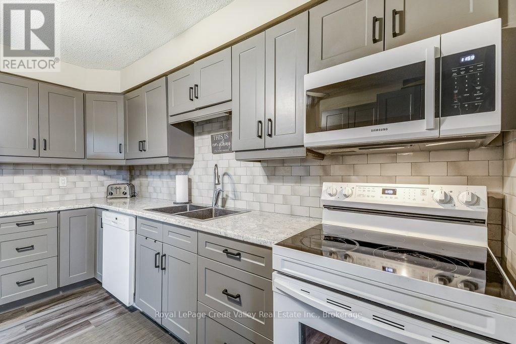 302 - 6 SHETTLESTON DRIVE Image 15