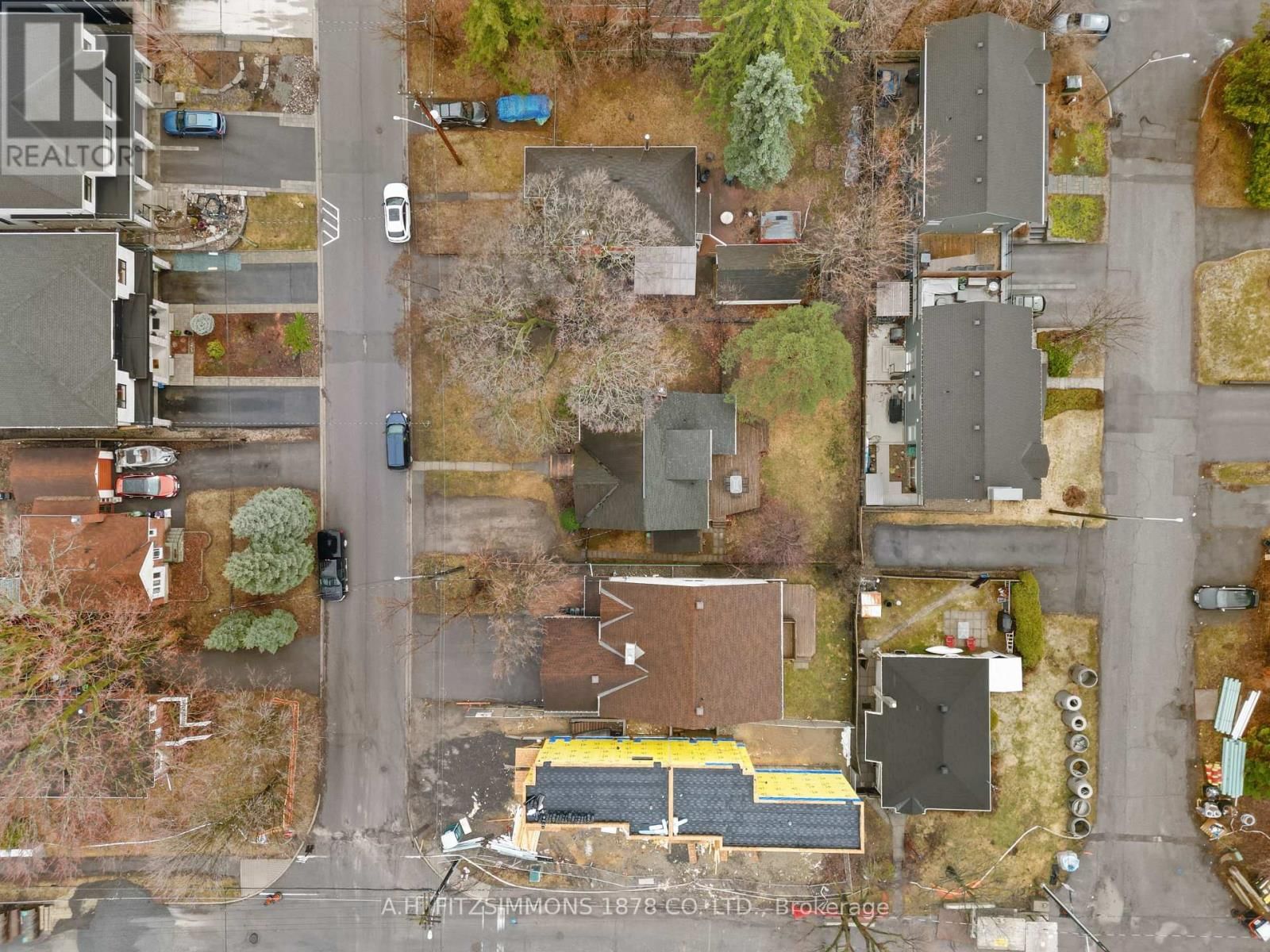 564 TWEEDSMUIR AVENUE Image 39