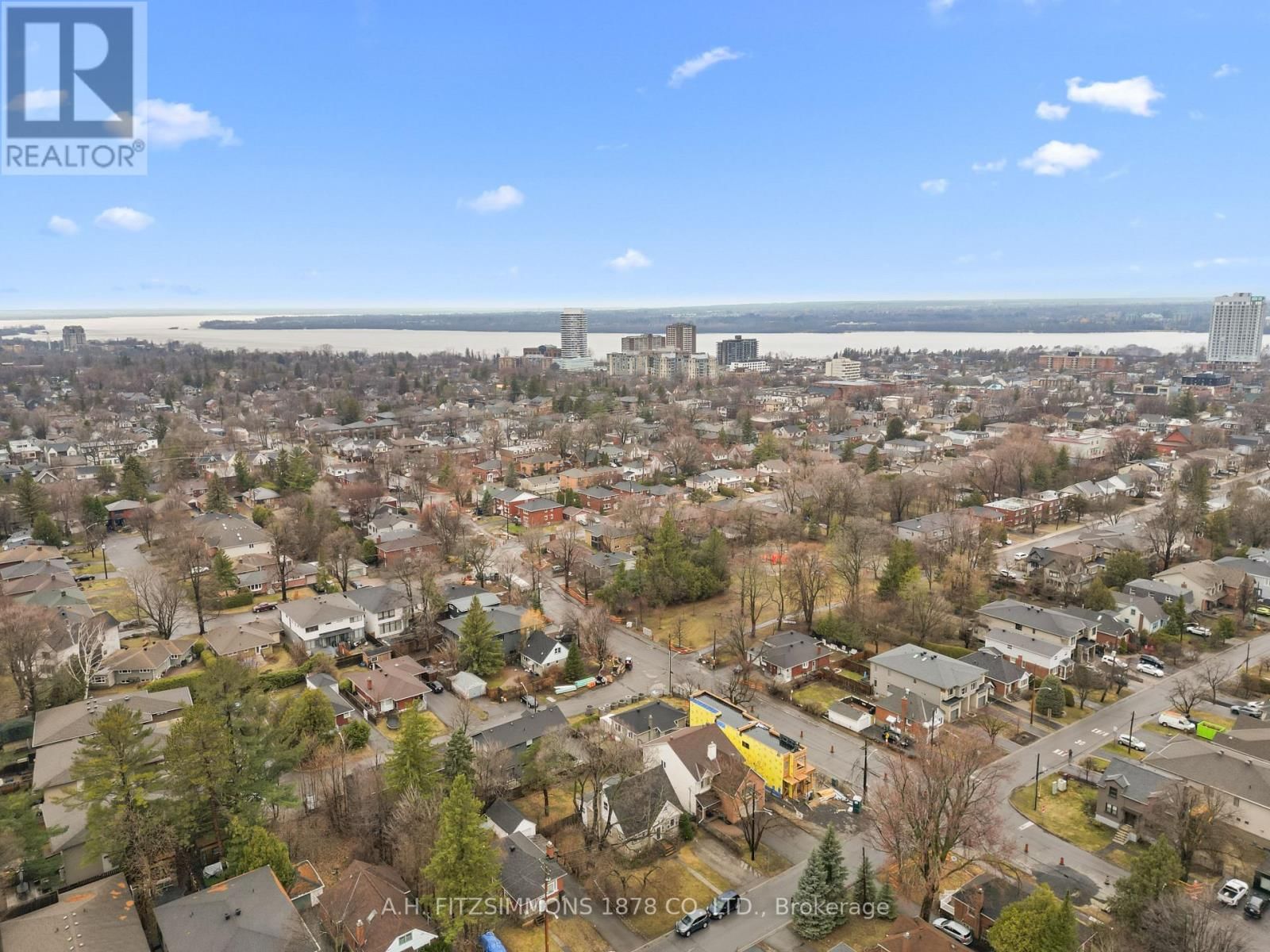 564 TWEEDSMUIR AVENUE Image 40