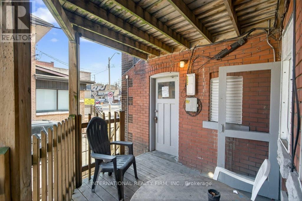 4 - 109 BALSAM AVENUE SOUTH Image 24