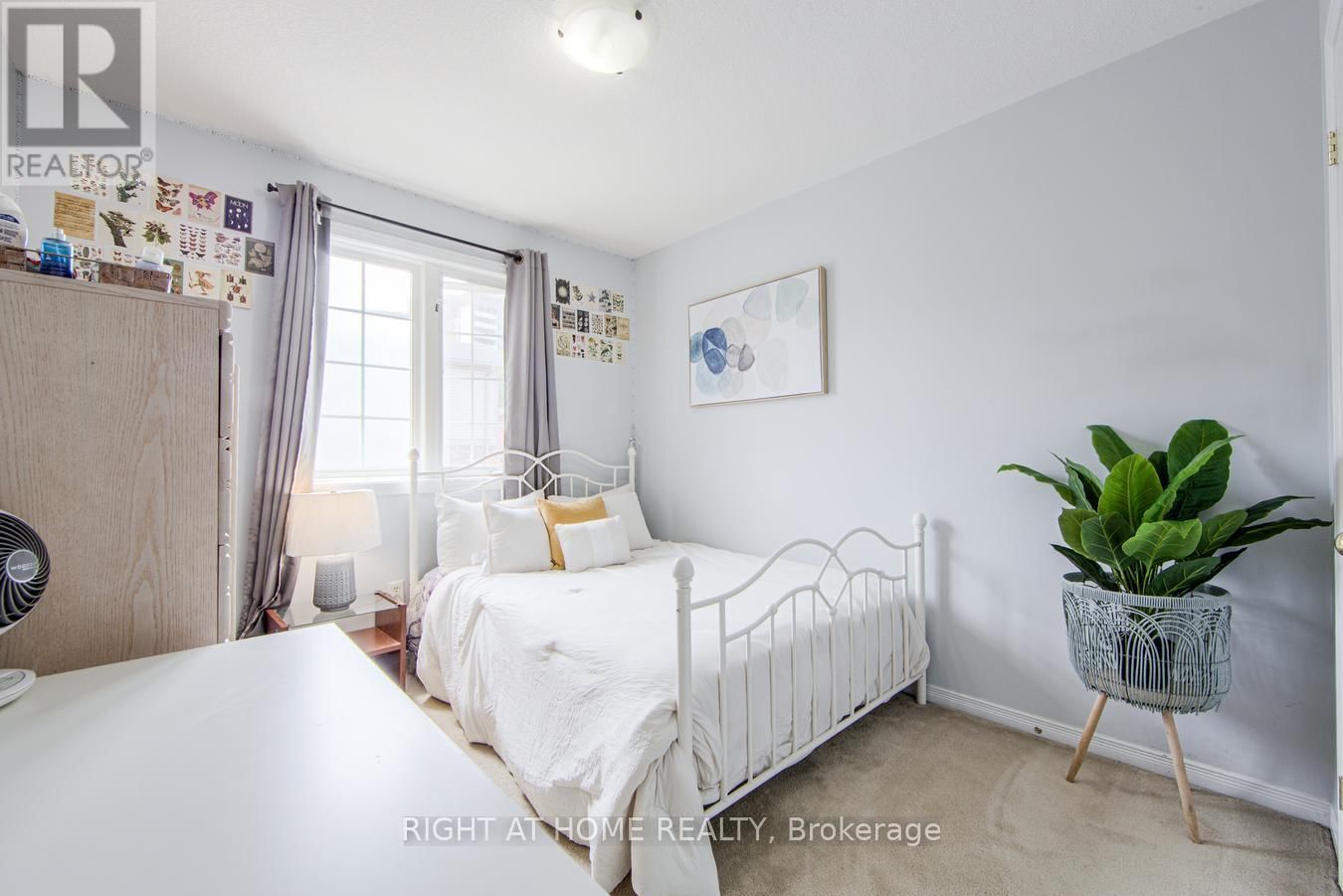 27 - 7 SOUTHSIDE PLACE Image 25