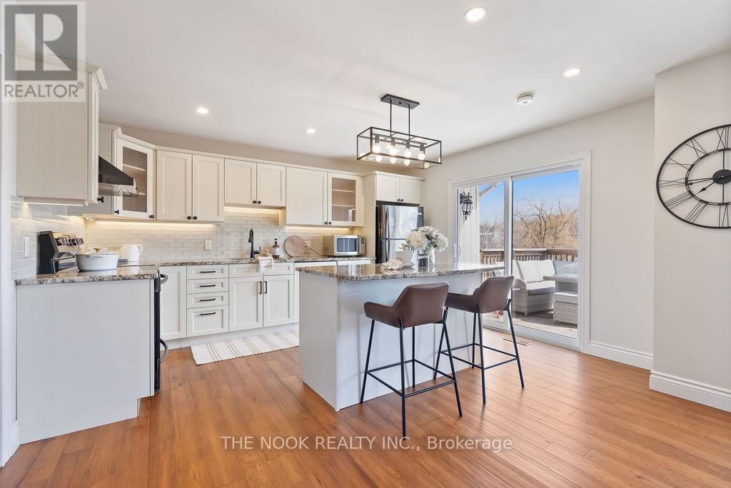 1915 COUNTY ROAD 2 ROAD Image 12