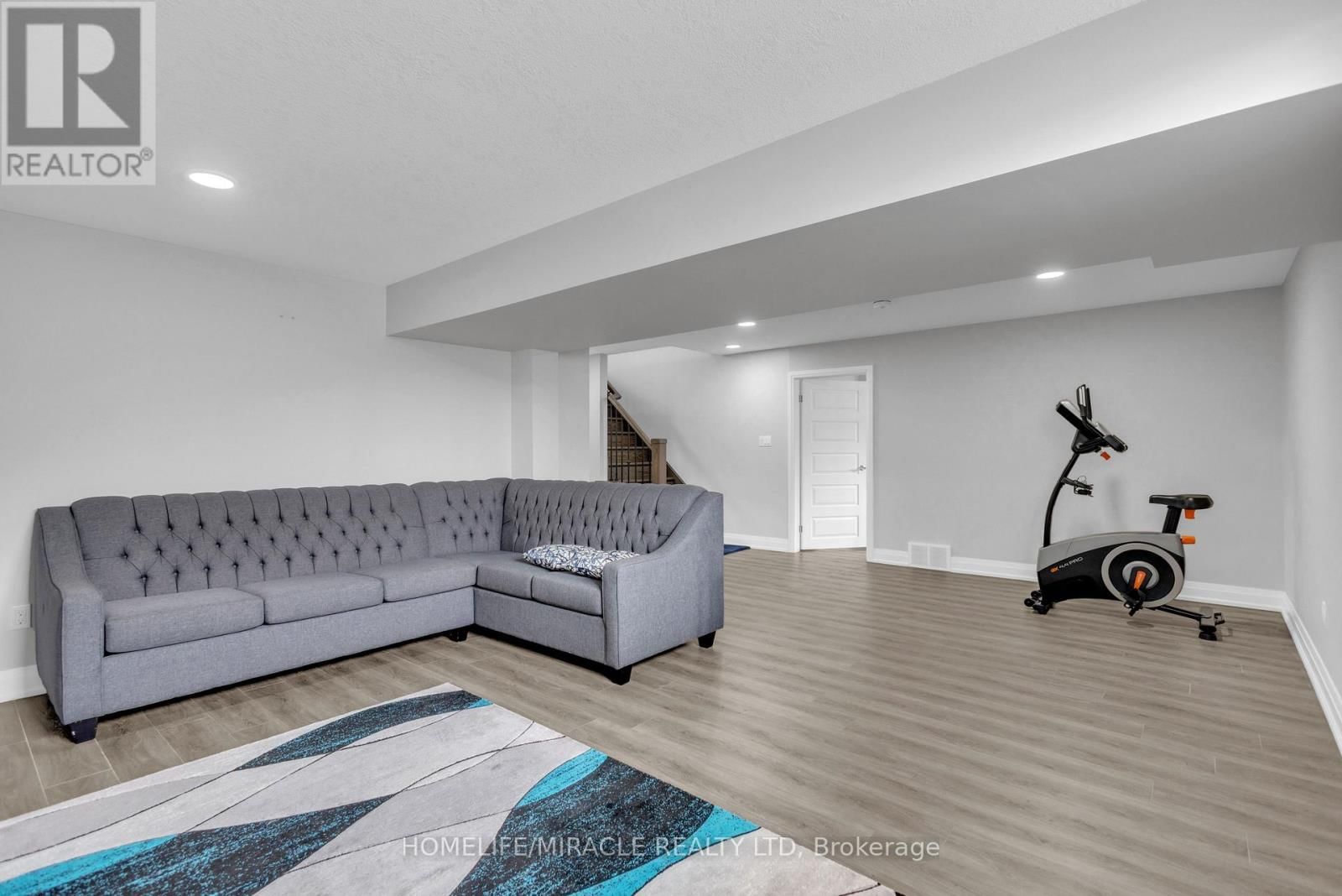 172 MILLER STREET Image 28