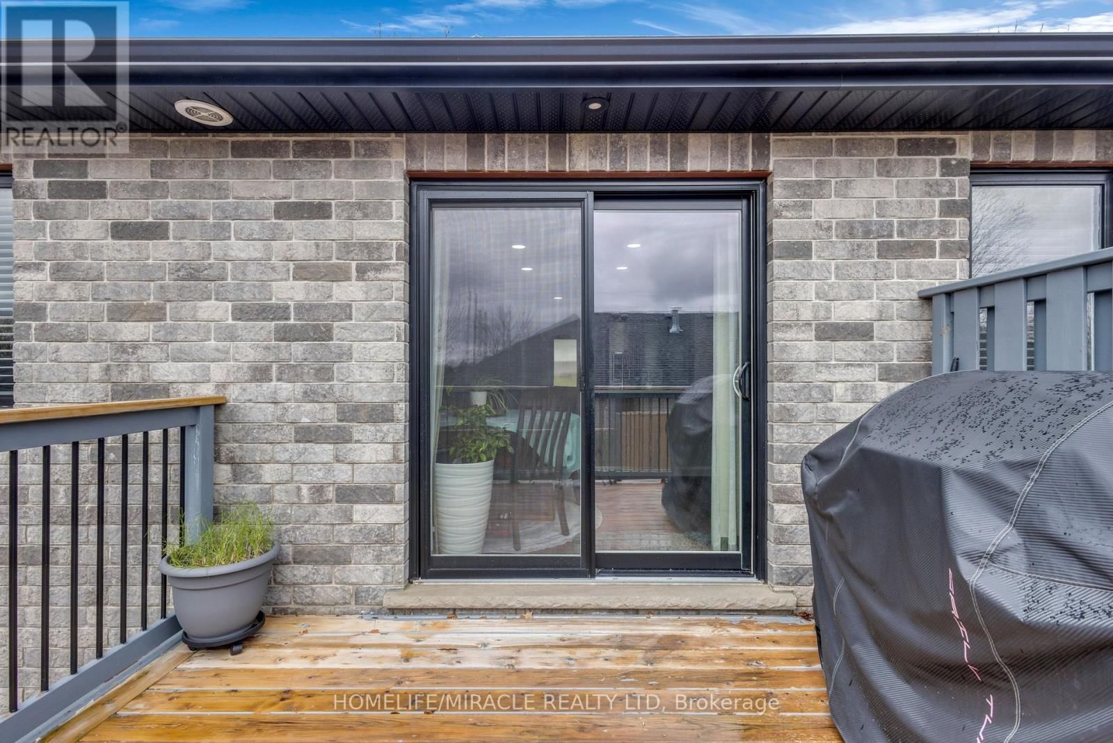 172 MILLER STREET Image 33