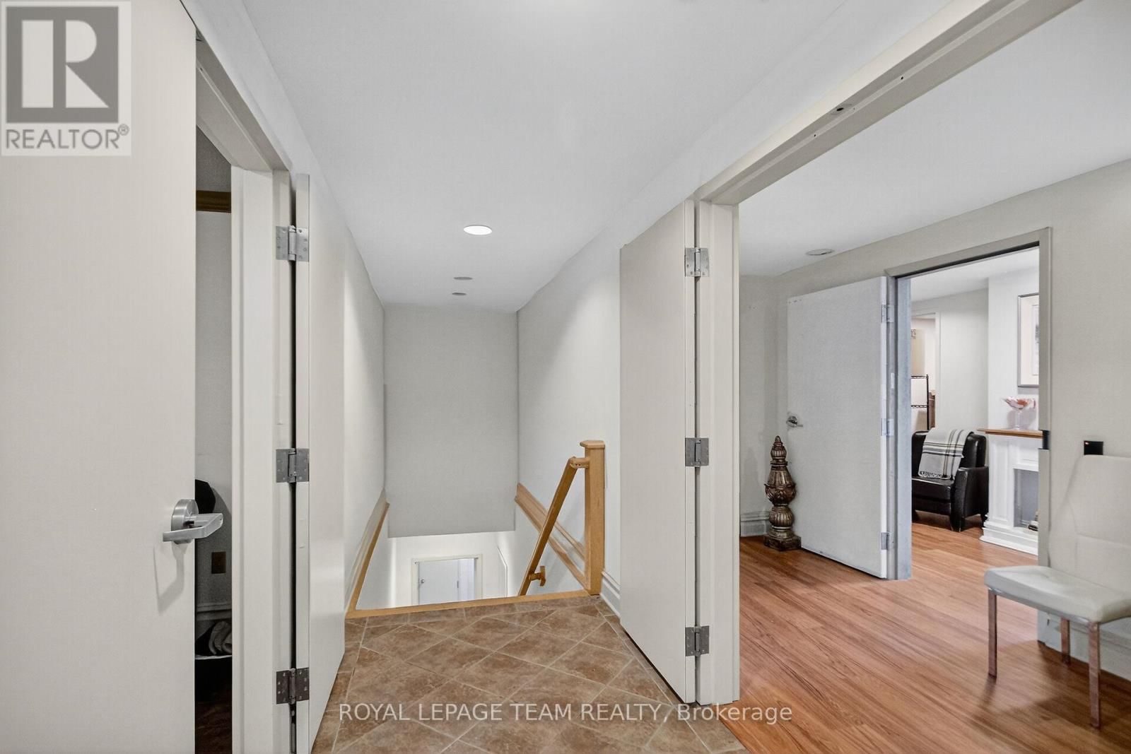 629 ST LAWRENCE STREET Image 11