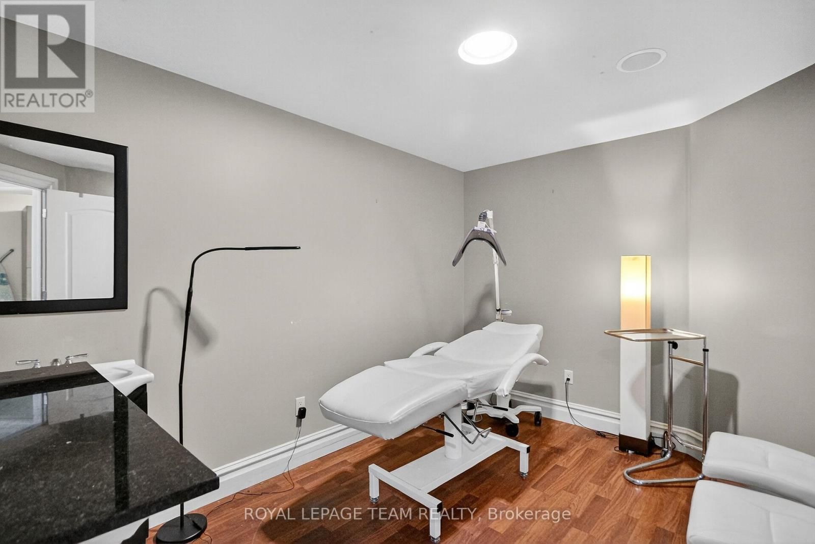 629 ST LAWRENCE STREET Image 19