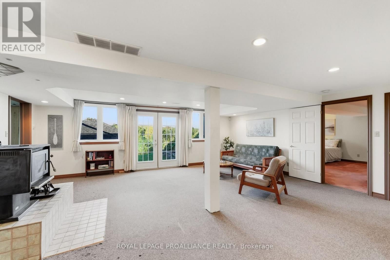 151 CARMAN ROAD Image 23