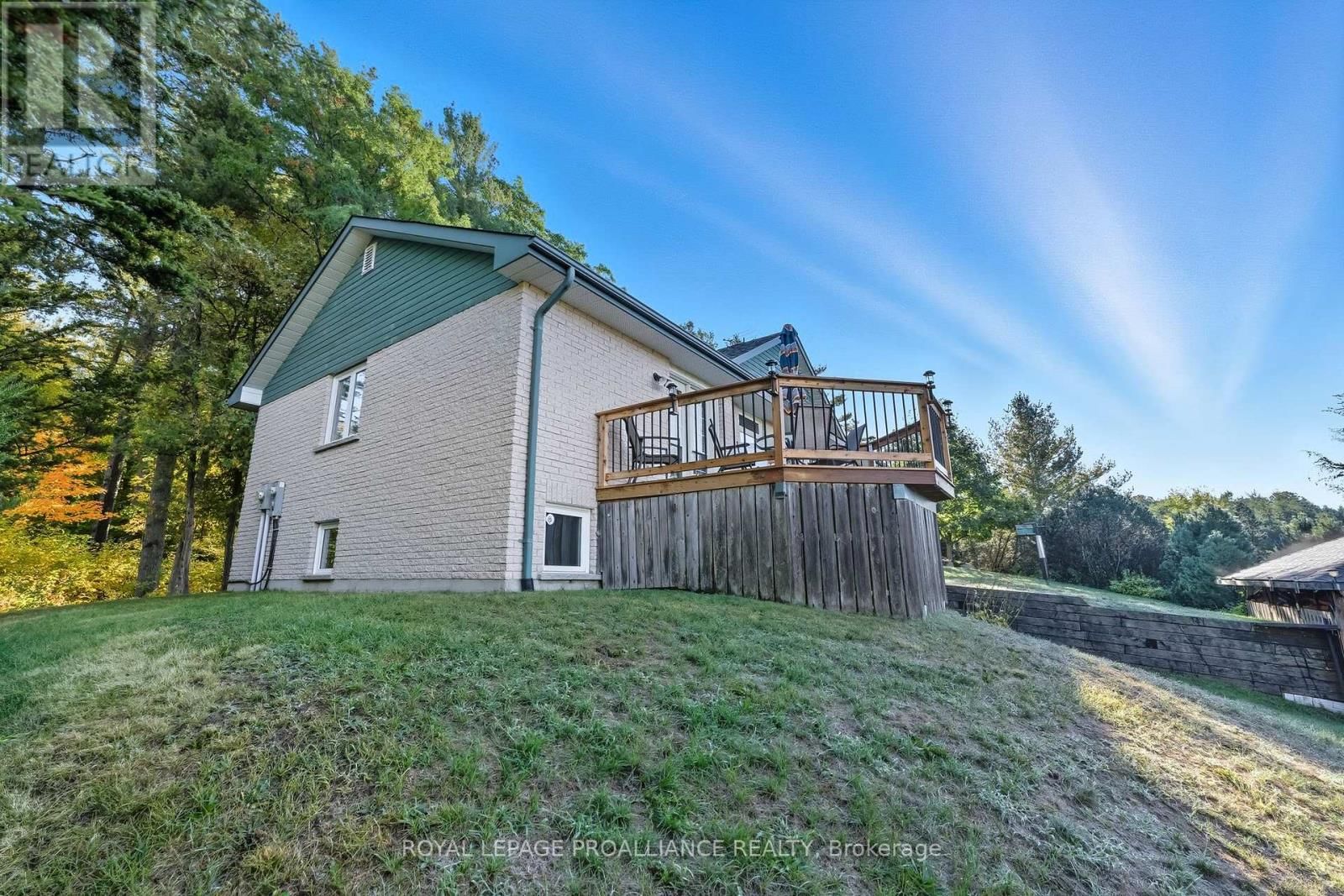 151 CARMAN ROAD Image 32