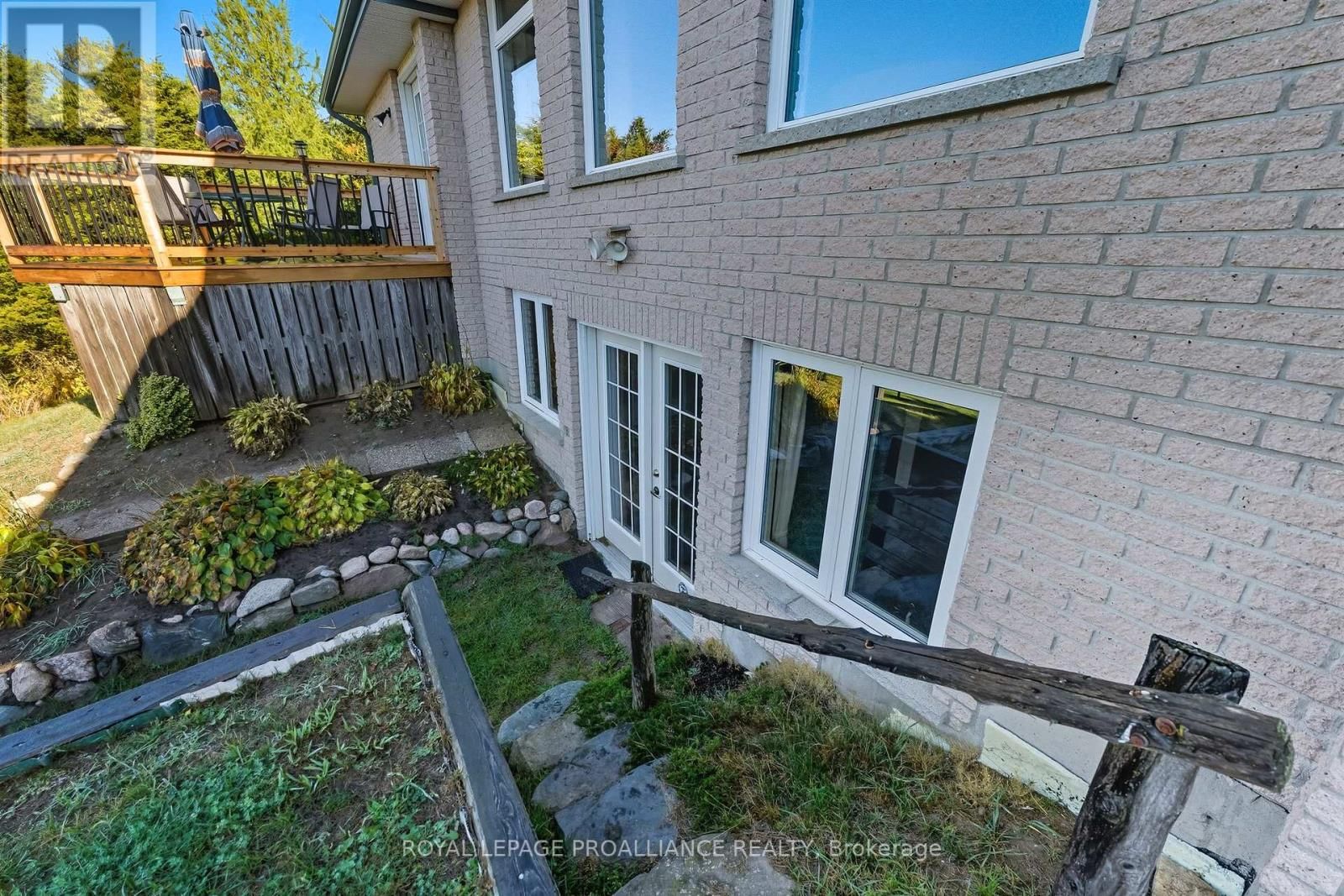 151 CARMAN ROAD Image 35