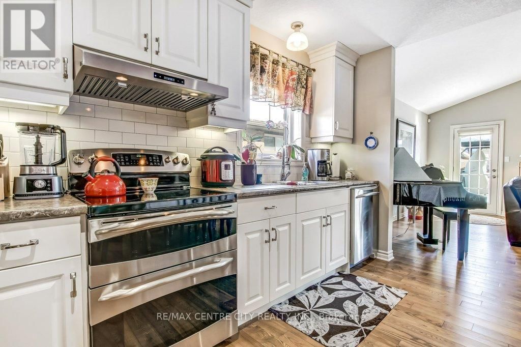 67 PEACH TREE BOULEVARD Image 8