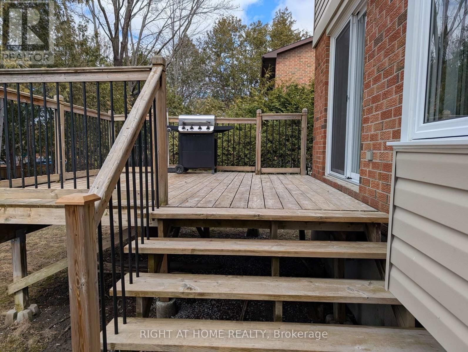 27 MCCLURE CRESCENT Image 49