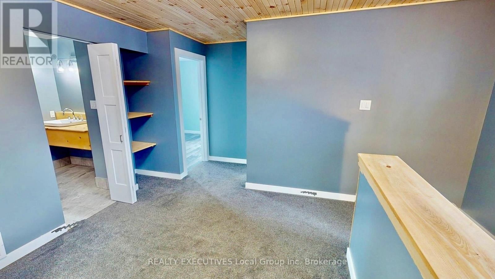 10 MOWAT CRESCENT WEST Image 11