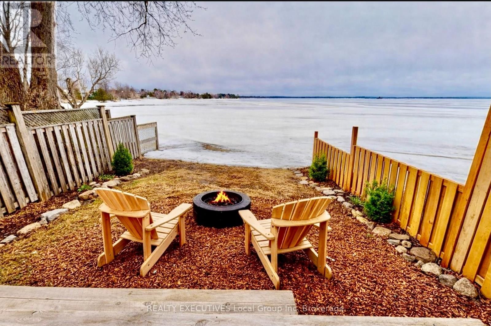 10 MOWAT CRESCENT WEST Image 44