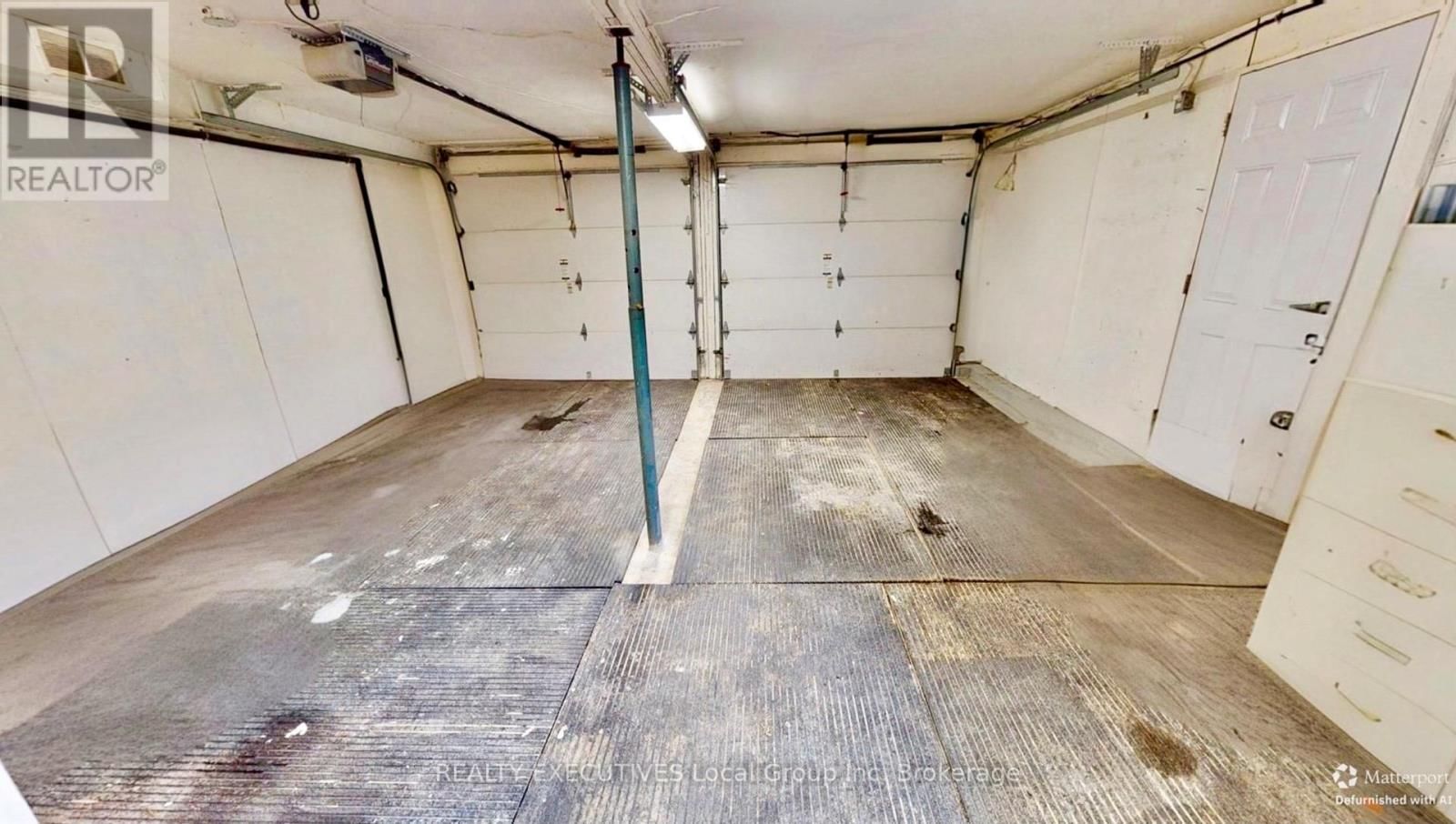 10 MOWAT CRESCENT WEST Image 45