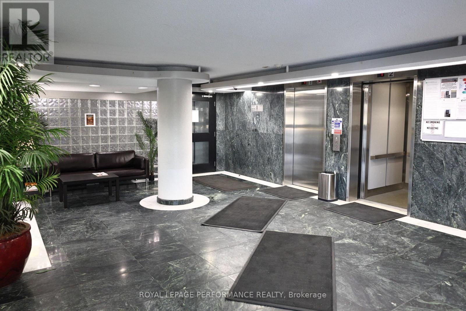 402 - 1440 HERON ROAD Image 4