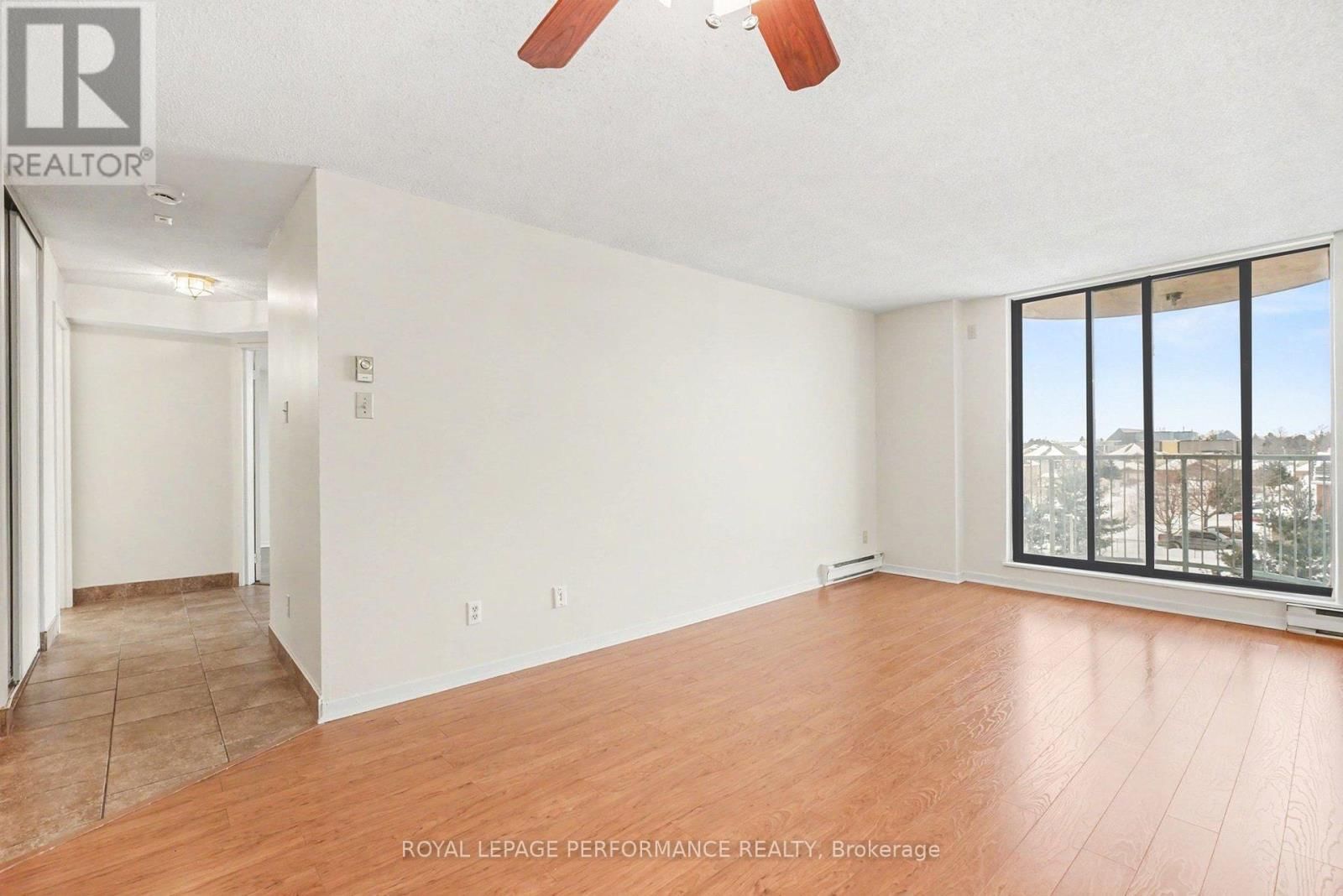 402 - 1440 HERON ROAD Image 6