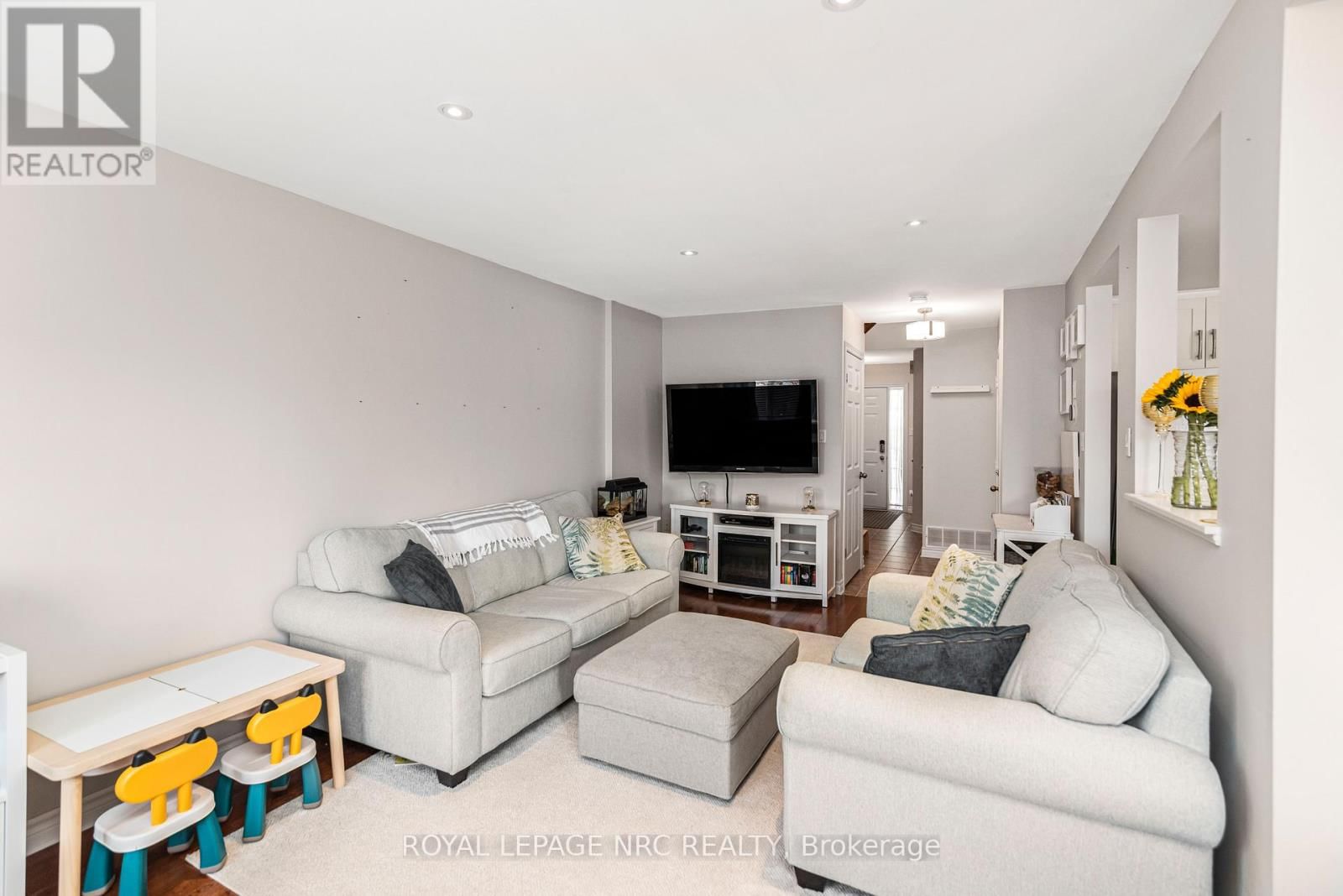 12 - 311 8 HIGHWAY Image 11