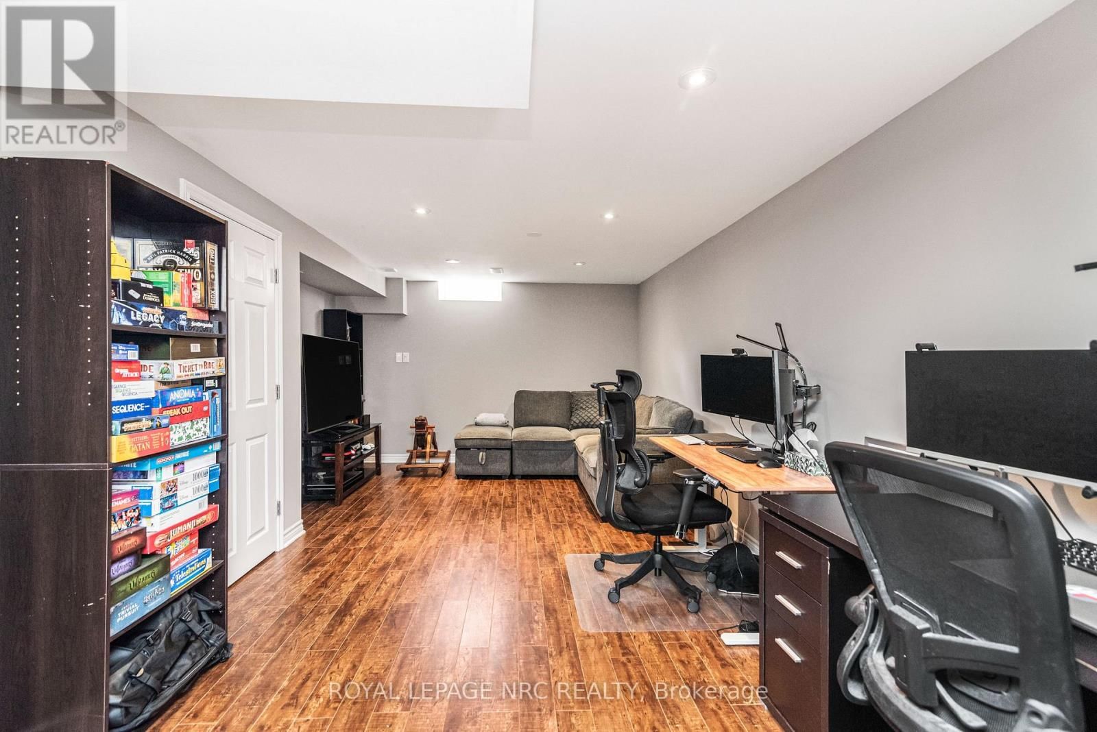 12 - 311 8 HIGHWAY Image 39