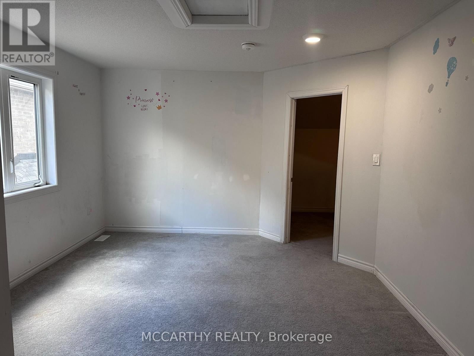 231 RIDLEY CRESCENT Image 16