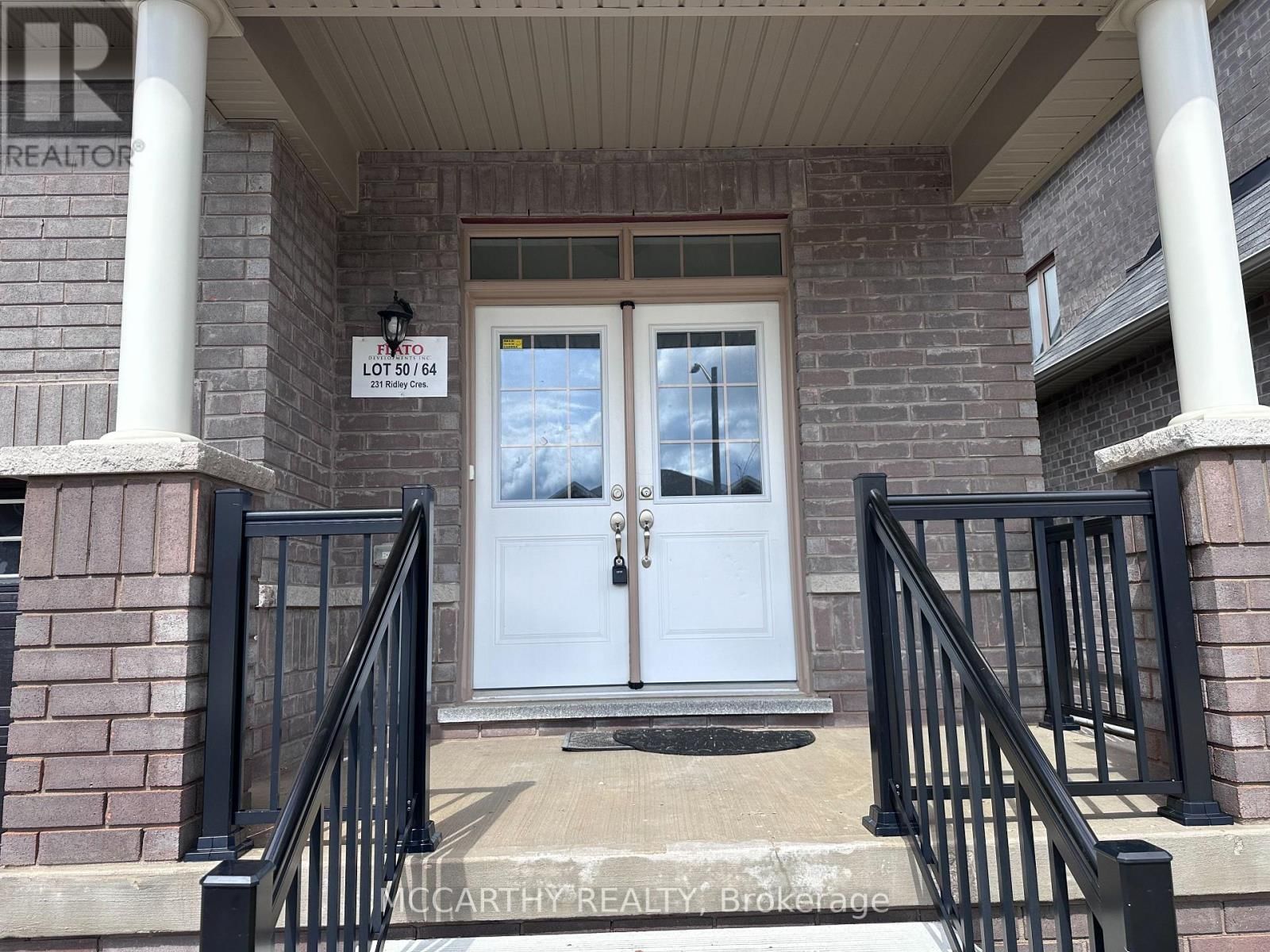 231 RIDLEY CRESCENT Image 2