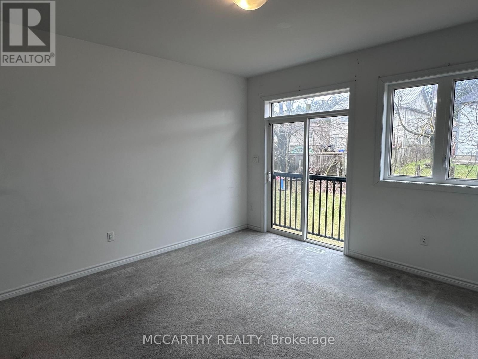 231 RIDLEY CRESCENT Image 6