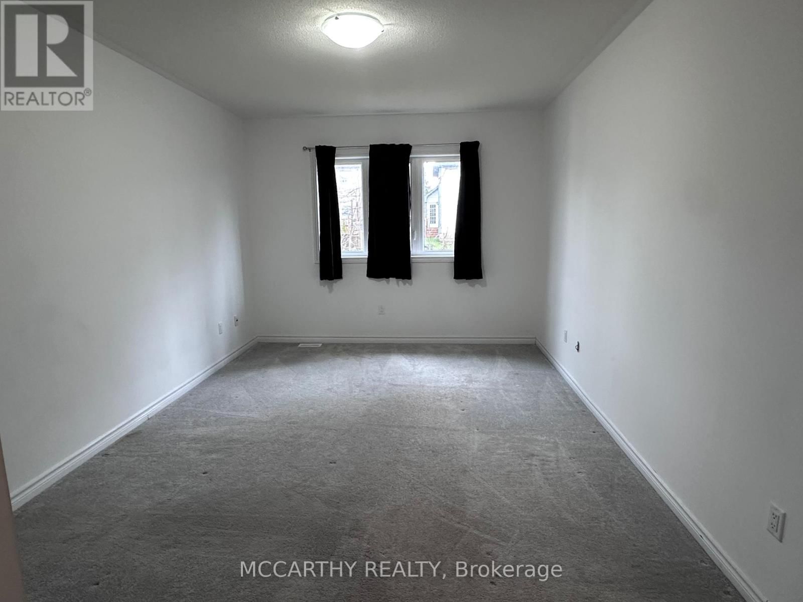 231 RIDLEY CRESCENT Image 8