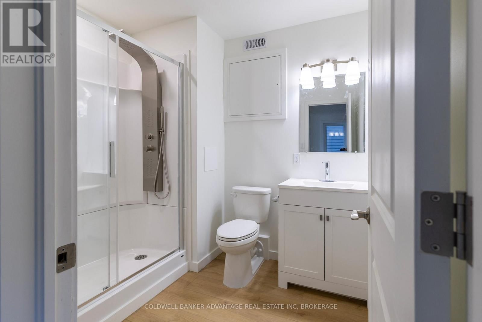 3 - 433 SUGARLOAF STREET Image 3