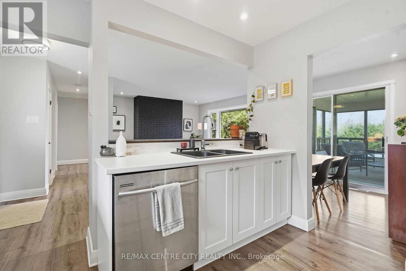 519 EAST MILE ROAD Image 15