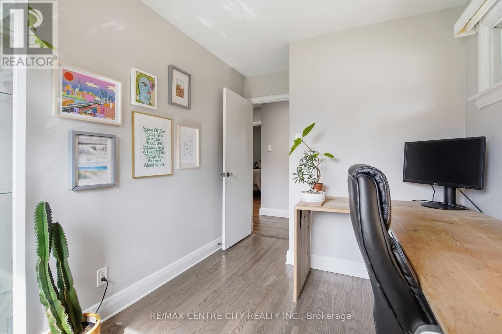 519 EAST MILE ROAD Image 25