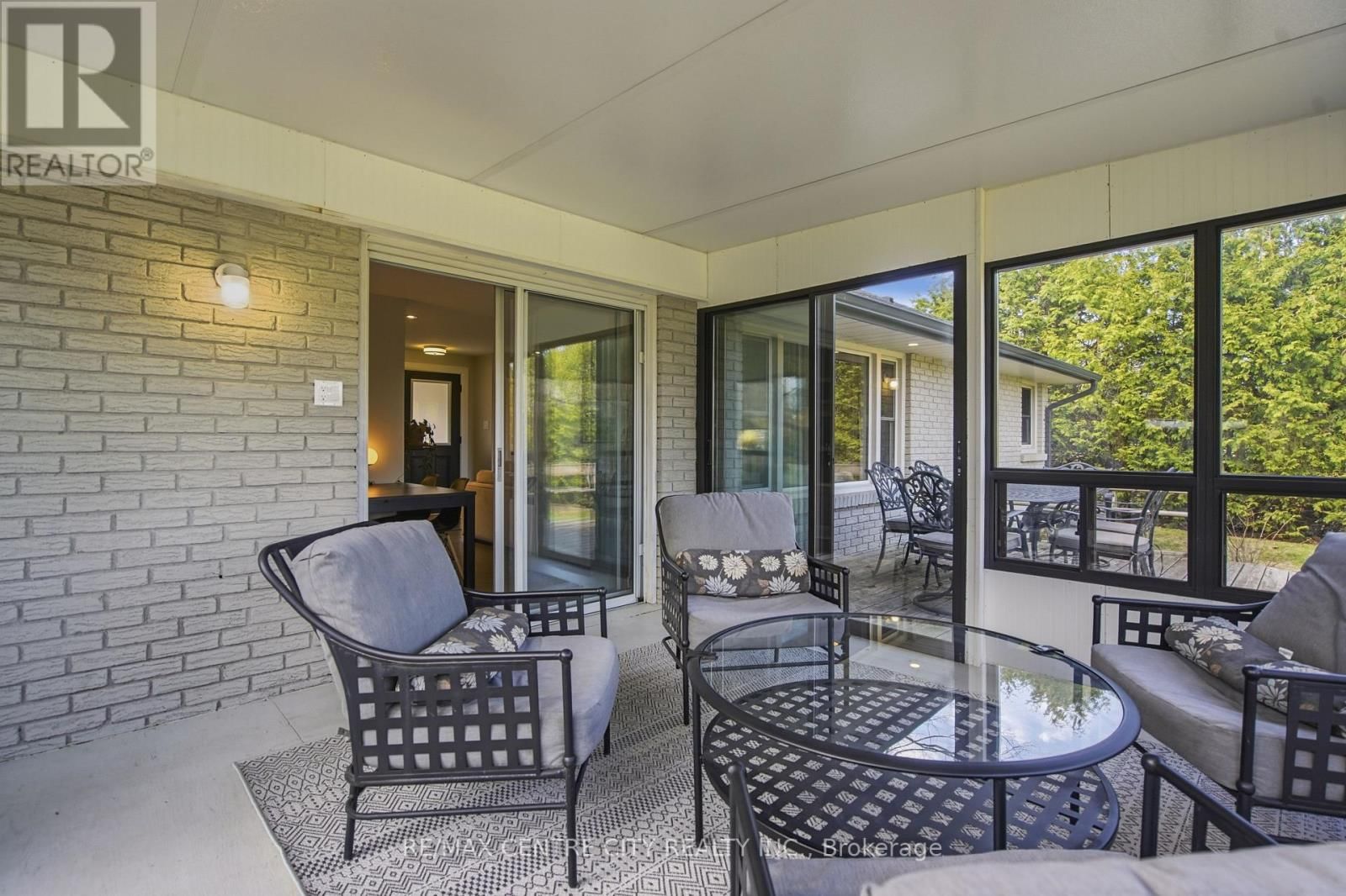 519 EAST MILE ROAD Image 28