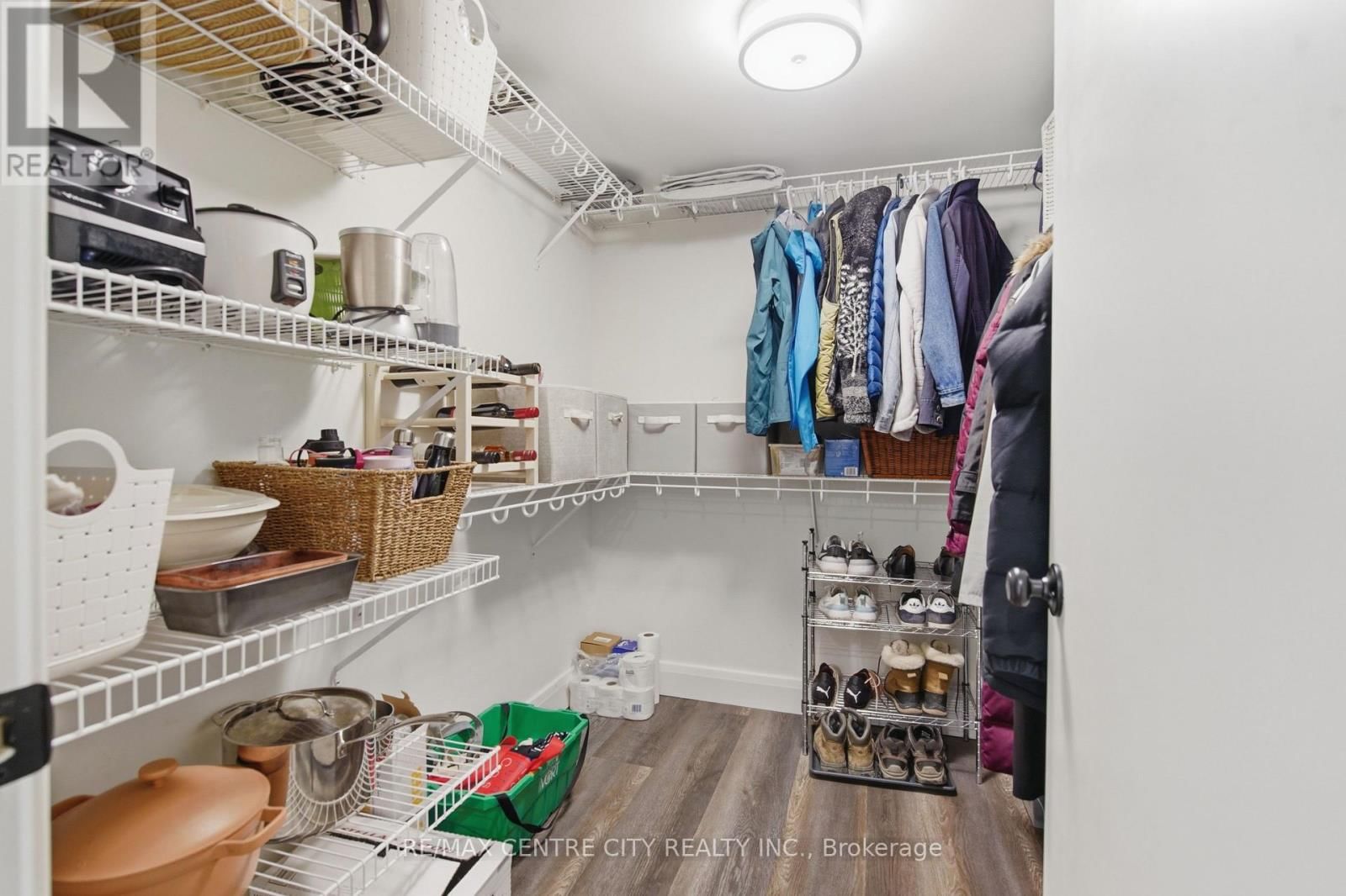 519 EAST MILE ROAD Image 31