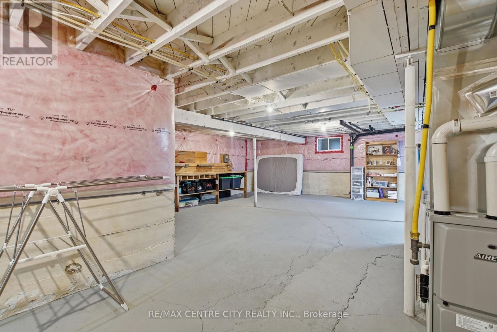 519 EAST MILE ROAD Image 32